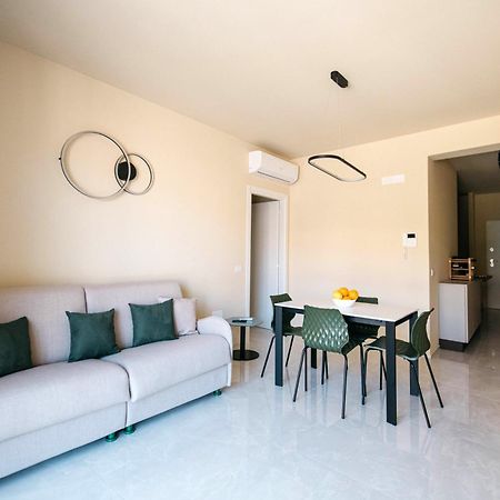 Minerva Luxury Apartment & Tulipan Apartment By Taormina Holidays Екстериор снимка