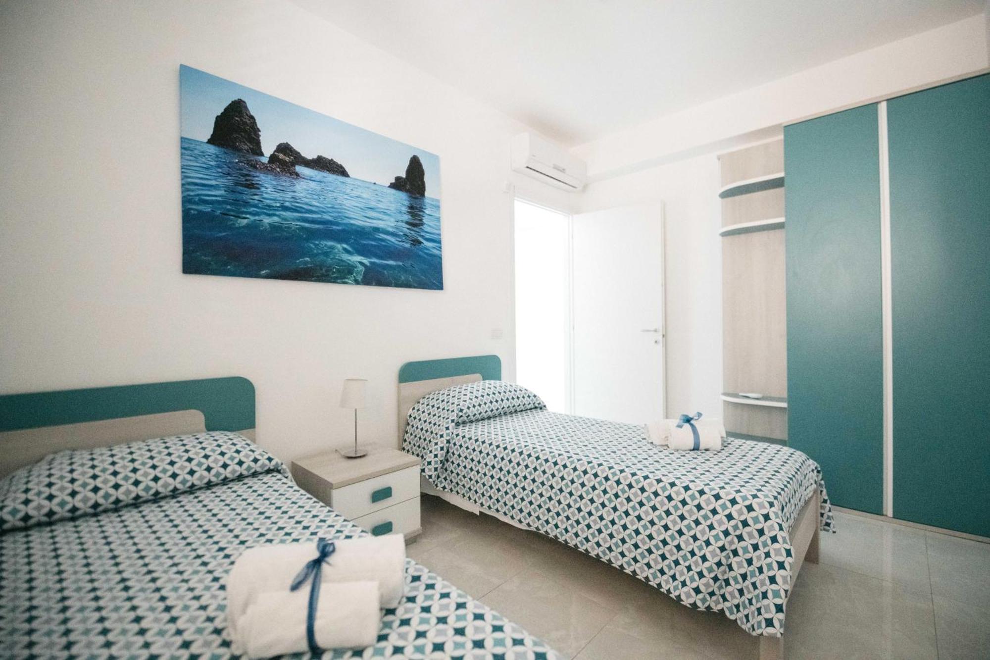 Minerva Luxury Apartment & Tulipan Apartment By Taormina Holidays Екстериор снимка