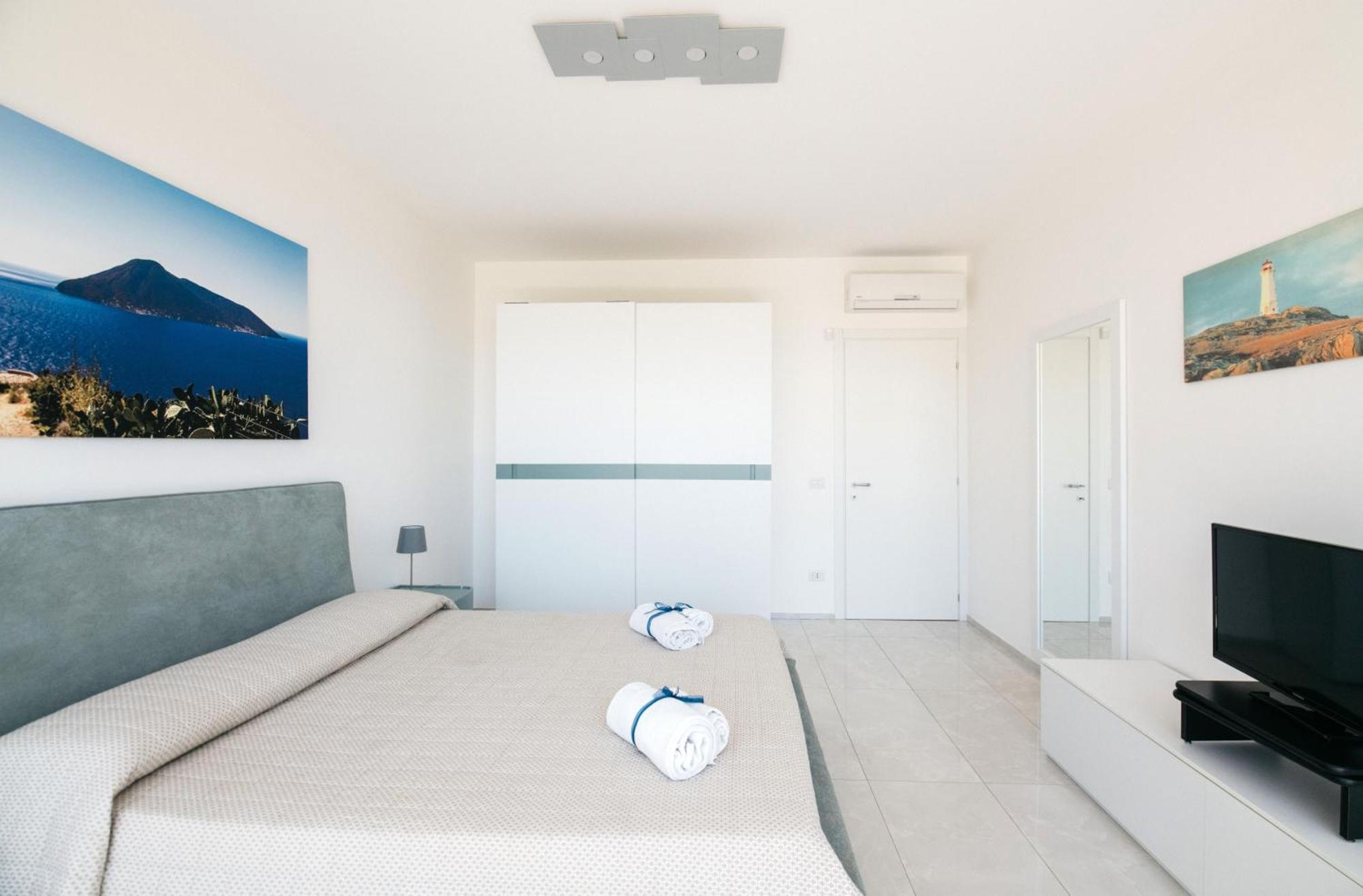 Minerva Luxury Apartment & Tulipan Apartment By Taormina Holidays Екстериор снимка
