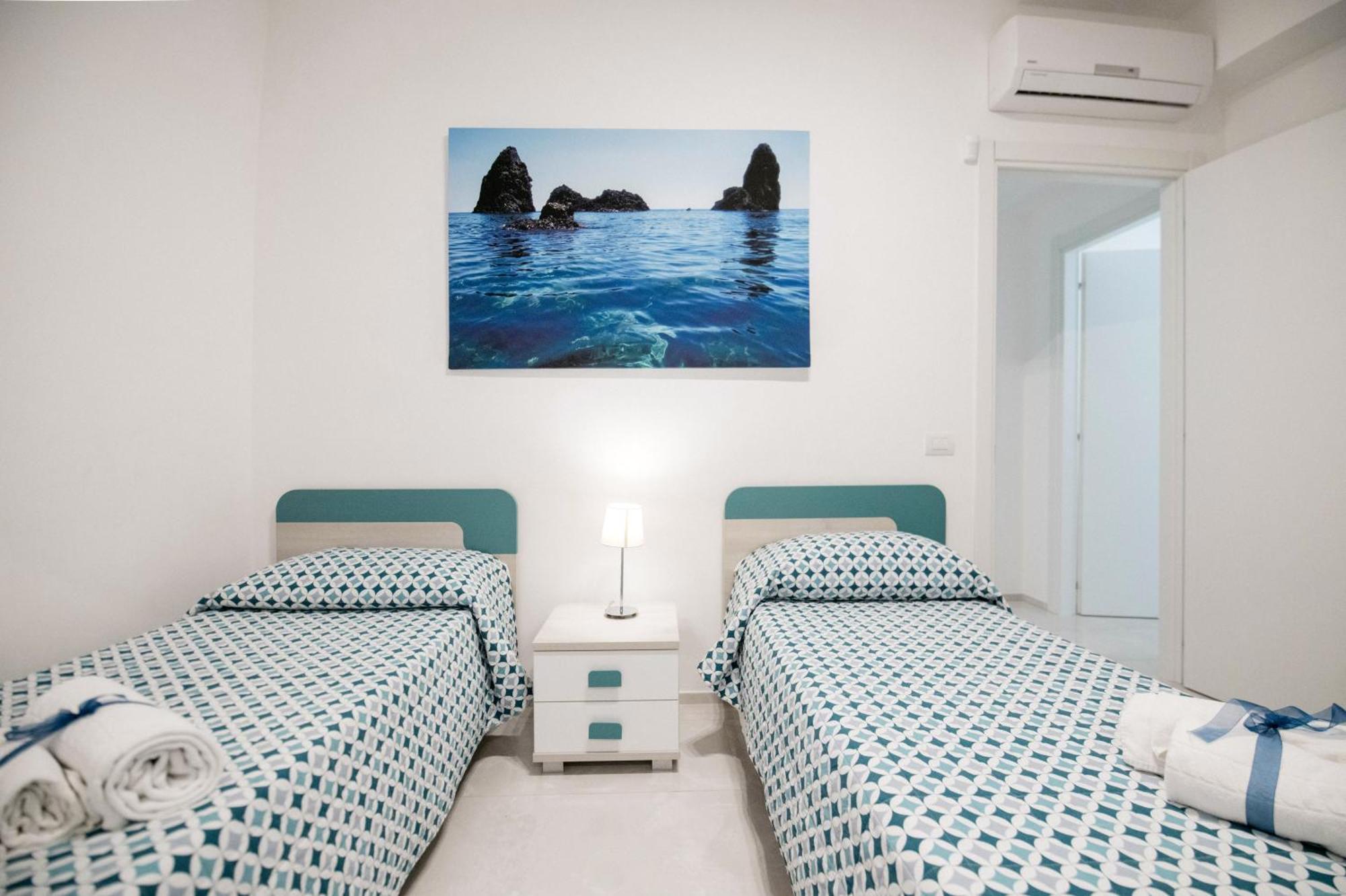 Minerva Luxury Apartment & Tulipan Apartment By Taormina Holidays Екстериор снимка